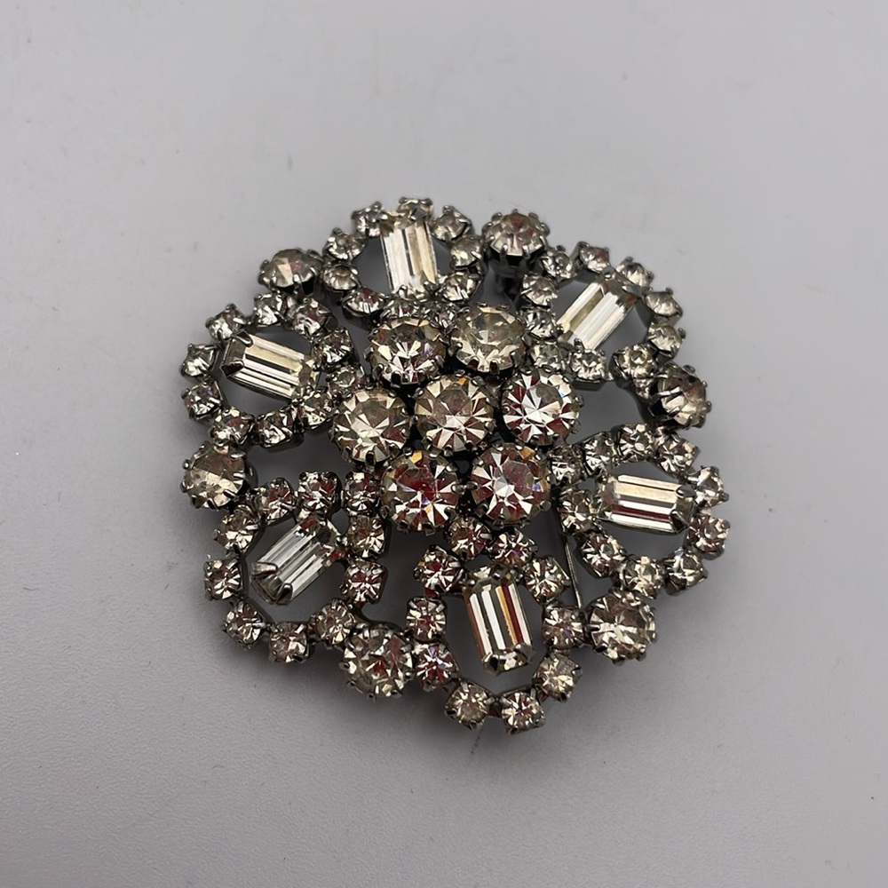 Weiss Clear Rhinestone Brooch - image 5